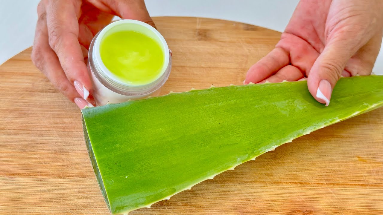 Skin care with aloe vera. You will look 10, 15, 20 years younger than your age. The best collagen.