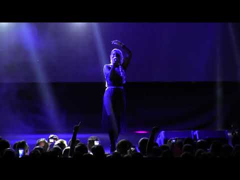 ESCKAZ in Madrid: Lea Sirk (Slovenia) - Hvala, ne! (at ESPreParty)