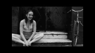 Bicicleta Lyrics English Translation