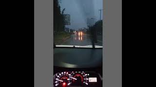 Download lagu Story WA IG Nyetir Mobil Avanza Saat Hujan mp3