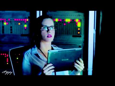 Felicity Smoak // Listen to me babble (Humour) #1