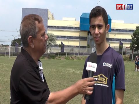 ZAGUEIRO LEONARDO FEZ O GOL DO EMPATE DO GREMINHO CONTRA O 8 DE JULHO PELA COPA NORTE PARANAENSE.