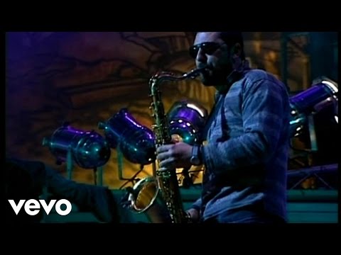 Videoclip de 2 + 2 = 3 (En Directo Desde Estadio De Huracán Buenos Aires / 2001) — La Renga