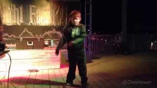 preview picture of video 'Breakdancing Zombie - Kid Star Dances at Fright Farm'