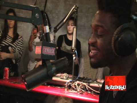 TLF FEAT. CORNEILLE - LE MEILLEUR DU MONDE [LIVE SKYROCK]