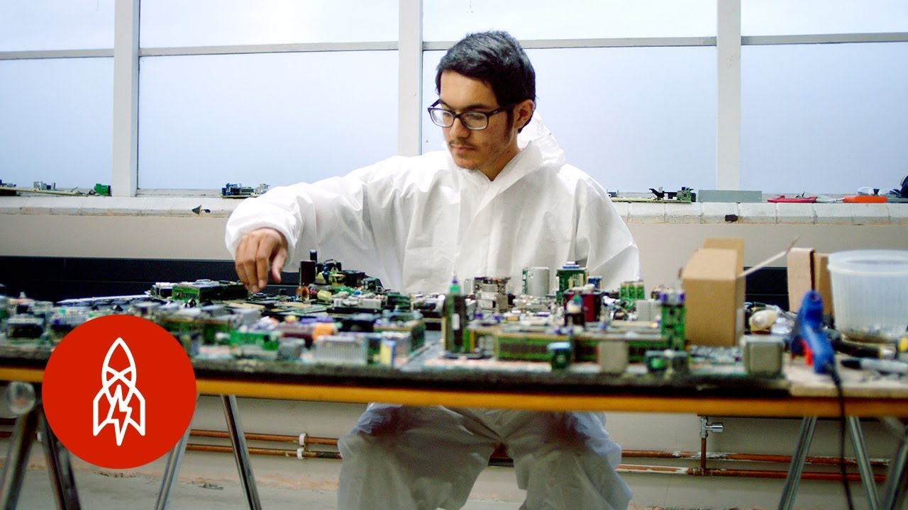 Sculpting a Future for E-Waste