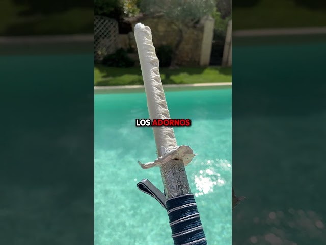 Vídeo relacionado con Soporte Pared Espada Gancho Samurai para Día del Padre, Soporte Katana Tanto, Ganchos Ajustables de Madera con Acolchado de Terciopelo, para Demon Slayer Espadas Wakizashi Tanto, Sable de Luz