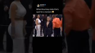 When Kourtney stole Kim Kardashian's spot for a moment 😭
