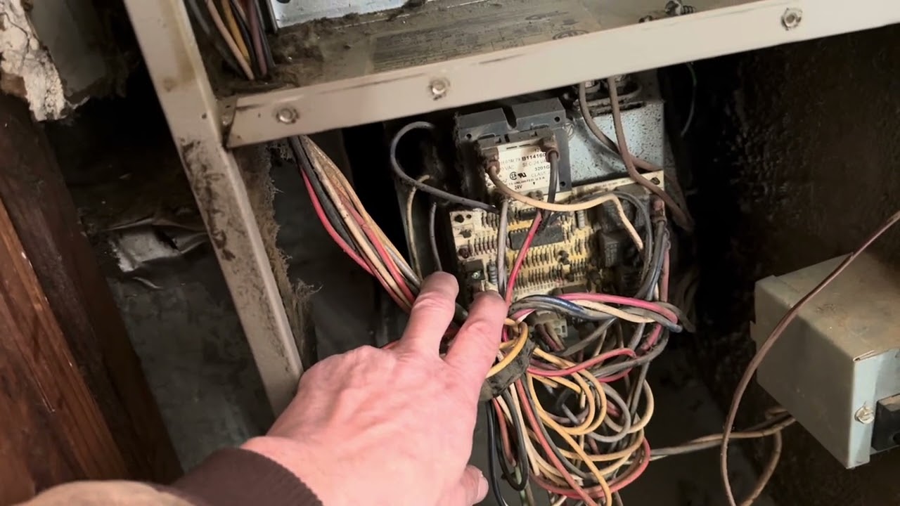 4 ways showing How to test a furnace pressure switch