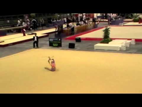 Camille Ay - Massues - espoir - Toulouse 2011.mov