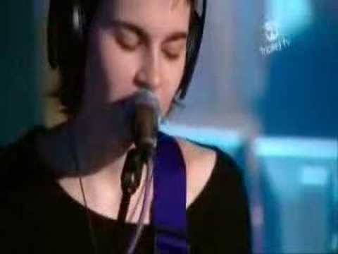 Kaki King - LoveStoned (triple j the brekkie show)