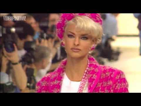 CHANEL Fall 1991 | Runway Rewind