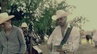 Codigo FN - Me Siento Enamorando (Video Oficial 2013)