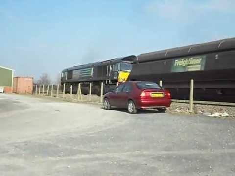 66413 6Z61 coal to Fiddlers Ferry passing Moreton-on-Lugg 2/3/13