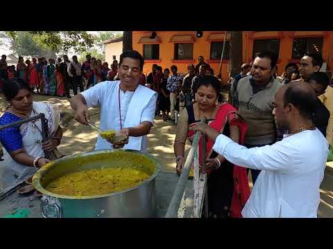 Prasad Distribution Mayapur 2019 (Nirmal Narayan Das)