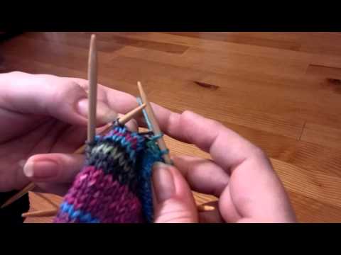 Meine Bumerangferse ohne Loch - Teil 2 / das Original mit den 2 extra Maschen