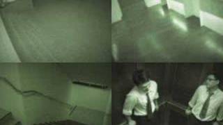 升降機鬧鬼? a ghost in the elevator?!? (不是上海福士廣場)