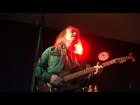 Martin Turner ex Wishbone Ash - Persephone - 2024-03-01 Backstage at The Green, Kinross (2 of 10)