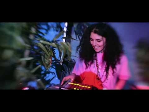 Живой звук: La:LeeBloom