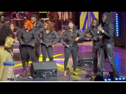 Incroyable Duo Wally Seck et  VIVIANECHIDID AU GRAND THÉÂTRE