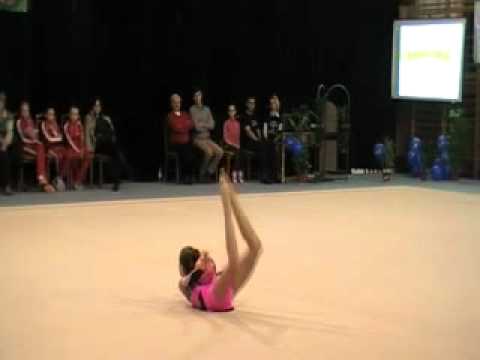 SGA GDYNIA TURNIEJ MŁODOSCI GDYNIA 2011-JULIA WOŹNIAK PIŁKA xvid
