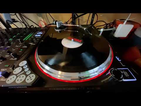 Suzzane - FMT feat. Camilla