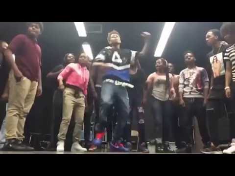 Sad and blue challenge #KamoniSincere #TikTok #jerseyclub #jerseyclubtypebeat  #DjTellyTellz