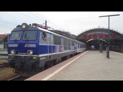 EP09-004 (EU: 150 015-2) z iC 6306 "KOSSAK" (WR.GŁ.-PRZEM.GŁ./LVOV) - start z WR.GŁ.