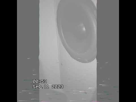 Jepeto85 - das du hinten rausfallen tust.