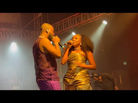 ADEKUNLE GOLD AND SIMI IN LOVED UP PERFORMANCE ON STAGE THROWS FANS INTO FRENZY