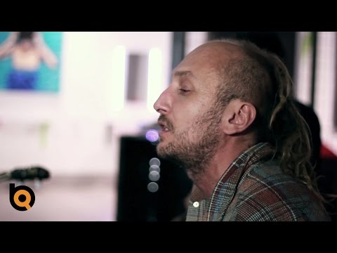 Hola Les Lolos - Bernard Adamus
