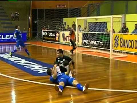 Os gols de Carlos Barbosa 7 x 4 Orlândia pela Liga Futsal 2012.mp4