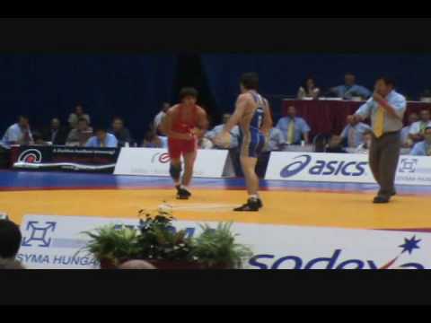 Junior World freestyle 60 kg finals - Gadzhi Abdulaev (RUS) dec. Umid Mammadov (AZE)