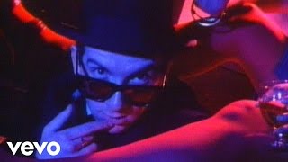 Elvis Costello &amp; The Attractions - Clubland