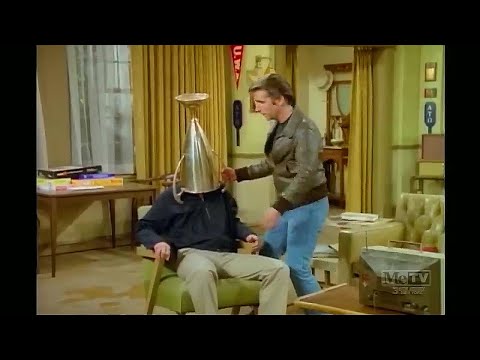 HAPPY DAYS - 'Fonzie Helps Richie with a Fraternity Bully' - The Fonz