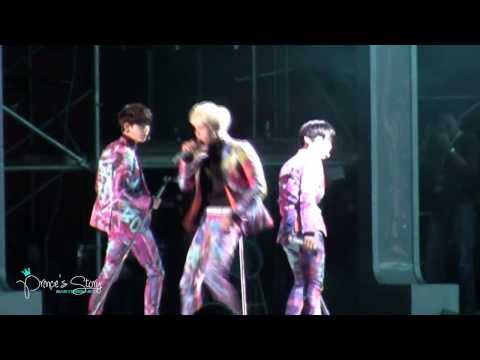 [FANCAM]131019 SMTOWN IN BEIJING SHINee Dream girl
