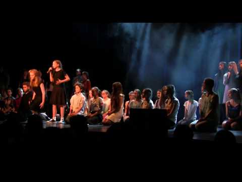 Daria Domitrz i grupa Romeo i Julia z Teatru Buffo -  Nie wie nikt - Monika Urlik cover