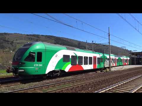 LA PARTENZA CON SALUTO DELL' ETR 350 DALLA STAZIONE DI PRATO CENTRALE. 7 - 4 - 2018