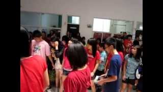 preview picture of video 'Christmas Exchange Gift of Surabaya Taipei International School'