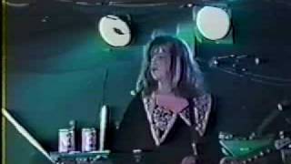 Babes in Toyland - Catatonic - live Toronto 1990