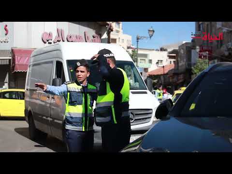 الشرطة تطلق نشاطا مروريا مكثفا للحد من أزمة السير في رام الله والبيرة