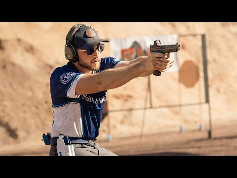 #012 - Hunter Constantine 