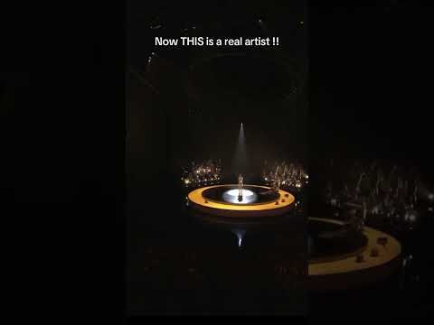 REAL MUSIC IS SOOOO BACK SIENNA SPIRO #siennaspiro #vmas #vmas2026 #bestnewartist #greatexpectation