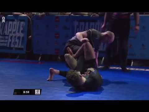 NoGi Superfight - Mikey Musumeci  vs Kev Corkhill