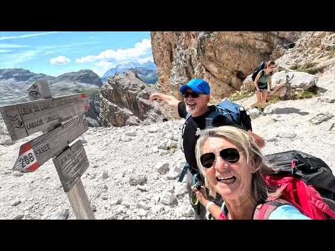 Salita alla forcella Lagazuoi e discesa al lago Lagazuoi