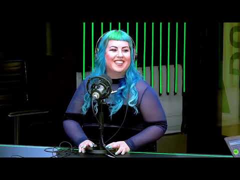 Petar Duper to Lara Lago: I'll Explain Why You're Fat (feat. Alberto Gottardo) - La Zanzara 1/29/...