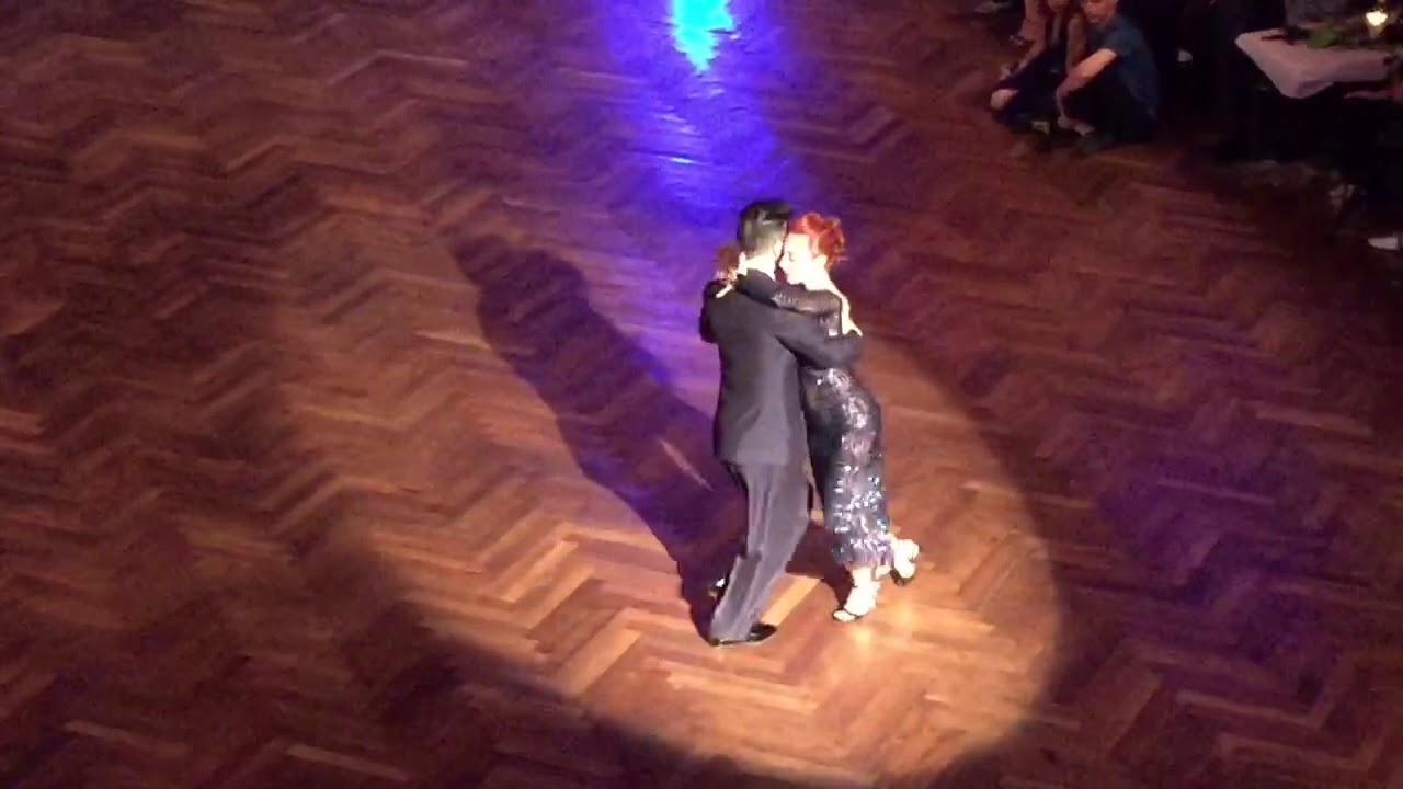 Matias Batista Aleman y Silvana Prieto bailan "Adoracion" un Tango Vals de Rodolfo Biagi