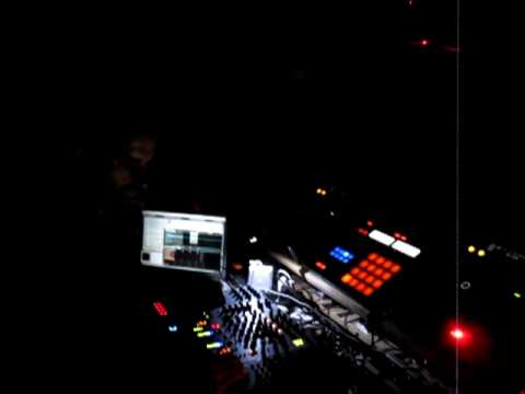 CHRIS LIEBING pumps up at Vessel SF - I