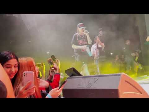 Peso Pluma - El Gompers ft. Gabito Ballesteros (En Vivo) 2023