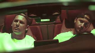 Anıl Piyancı &amp; Emrah Karakuyu - Yürüyoruz Yana Yana